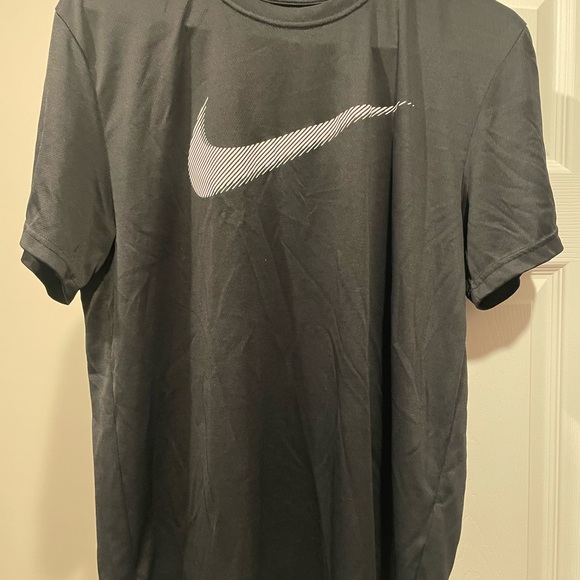 Nike Other - Nike Men's Charcoal Gray Tee
